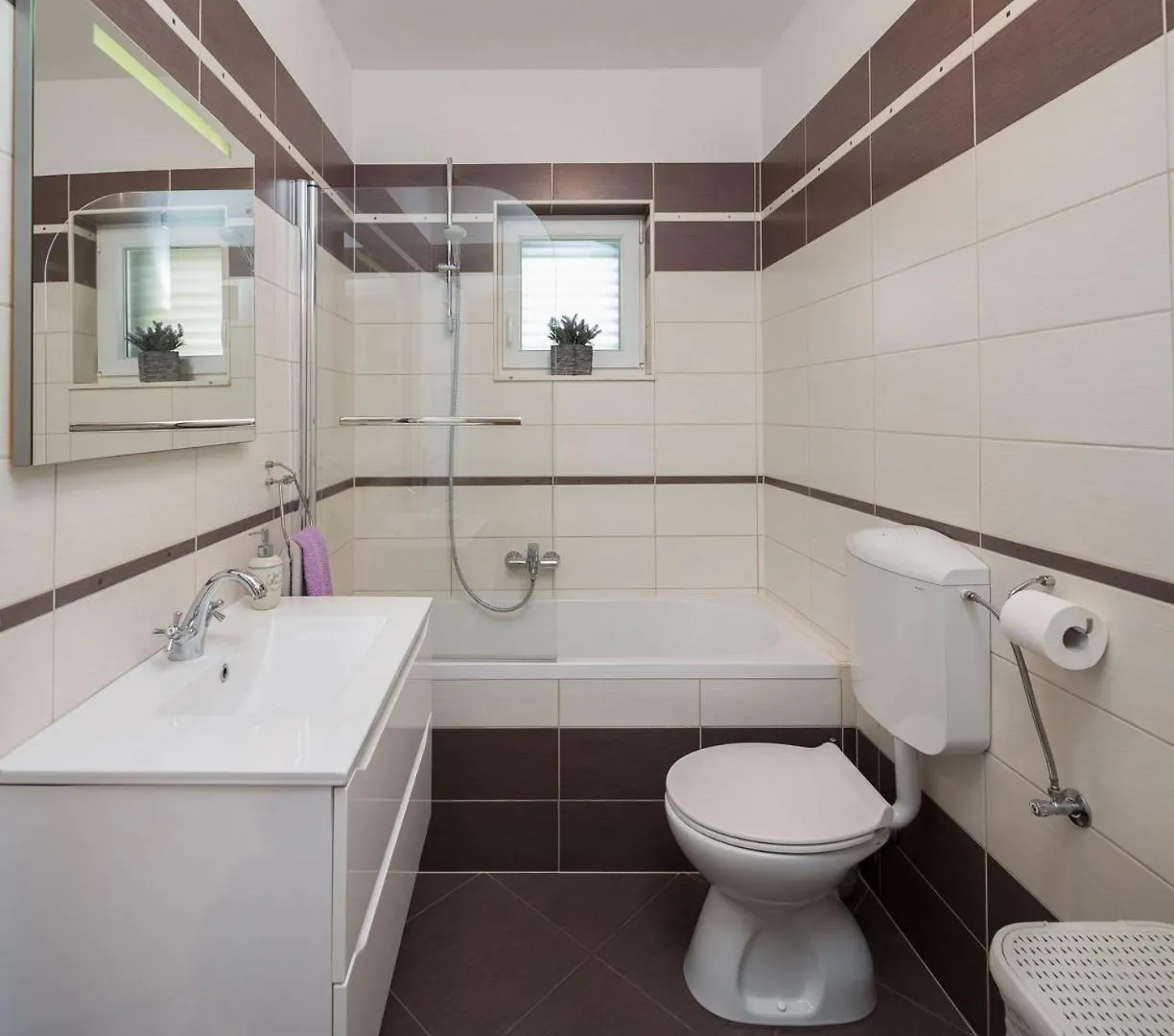 Seafront Villa Noah With Heated Pool Pridraga 0*,