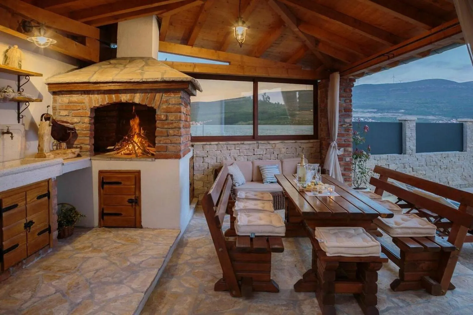 Seafront Villa Noah With Heated Pool Pridraga 0*,  Kroatien