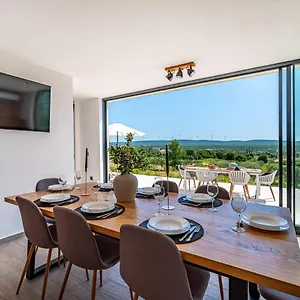 Villa Matea - Heated Pool, Peace, View, Pridraga